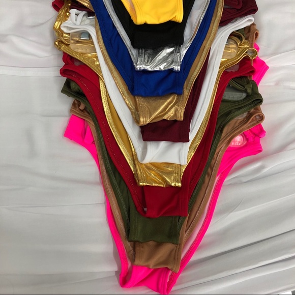 Sporty Bikini Set - Picture 4 of 4